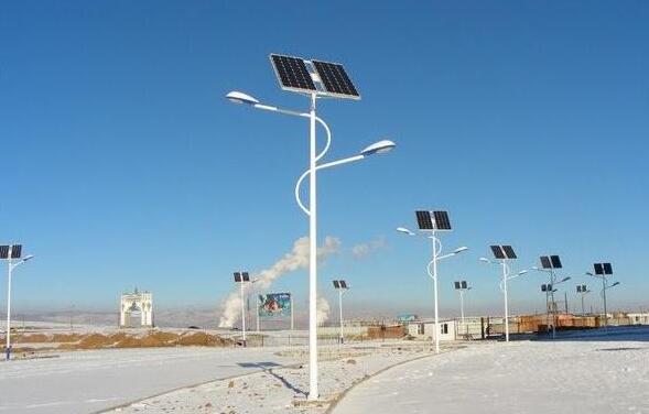 太陽能路燈亮度