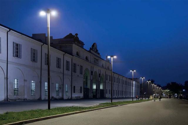 太陽能led戶外燈設(shè)計應(yīng)該注意什么呢